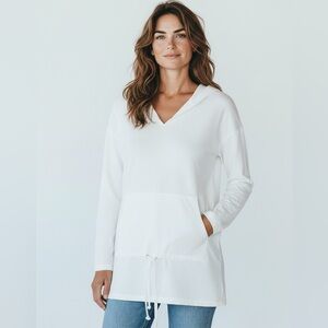 ADRIENNE VATTADINI size medium long sleeve, hooded V-neck tunic, white